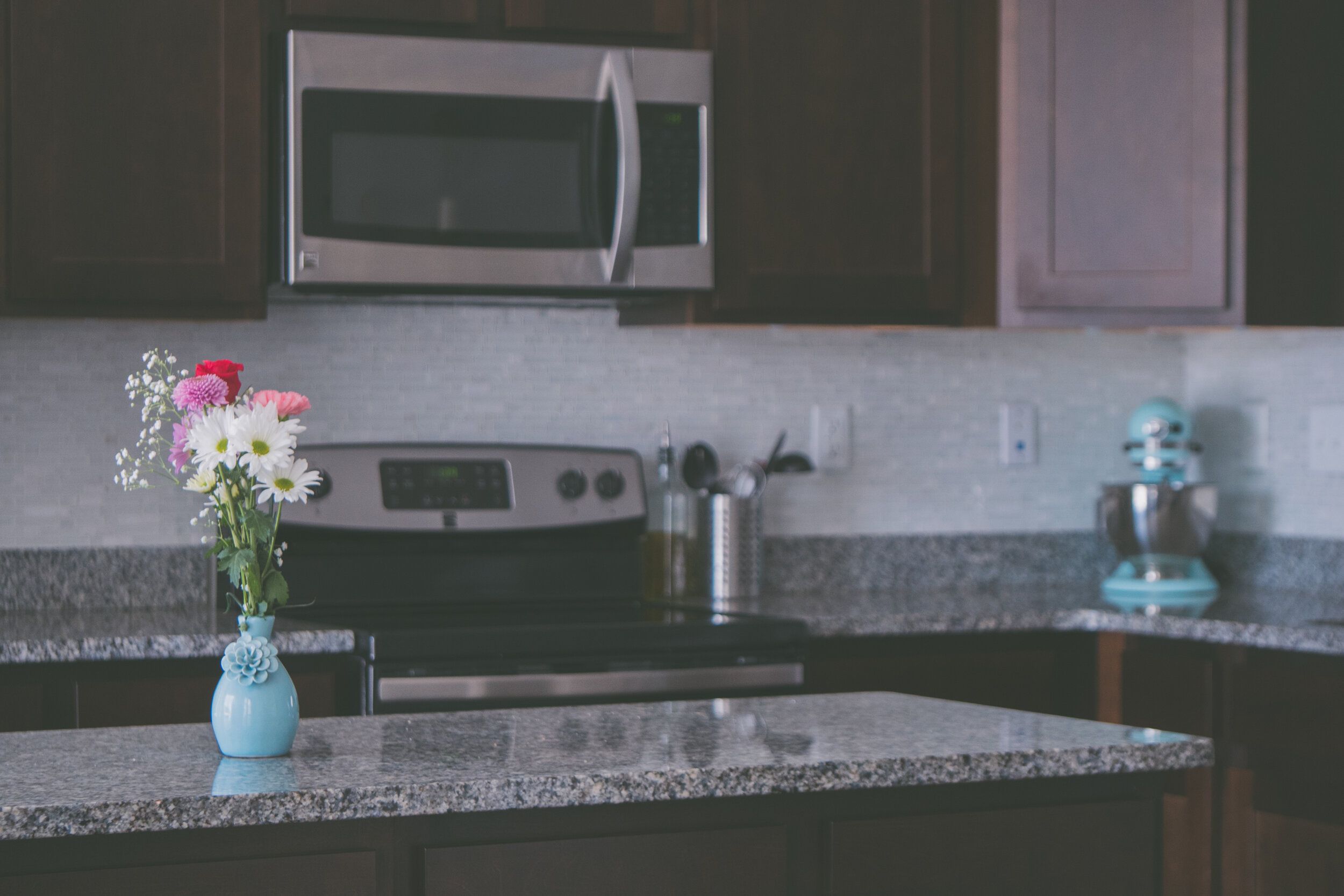 How to Clean a Microwave in 3 Minutes